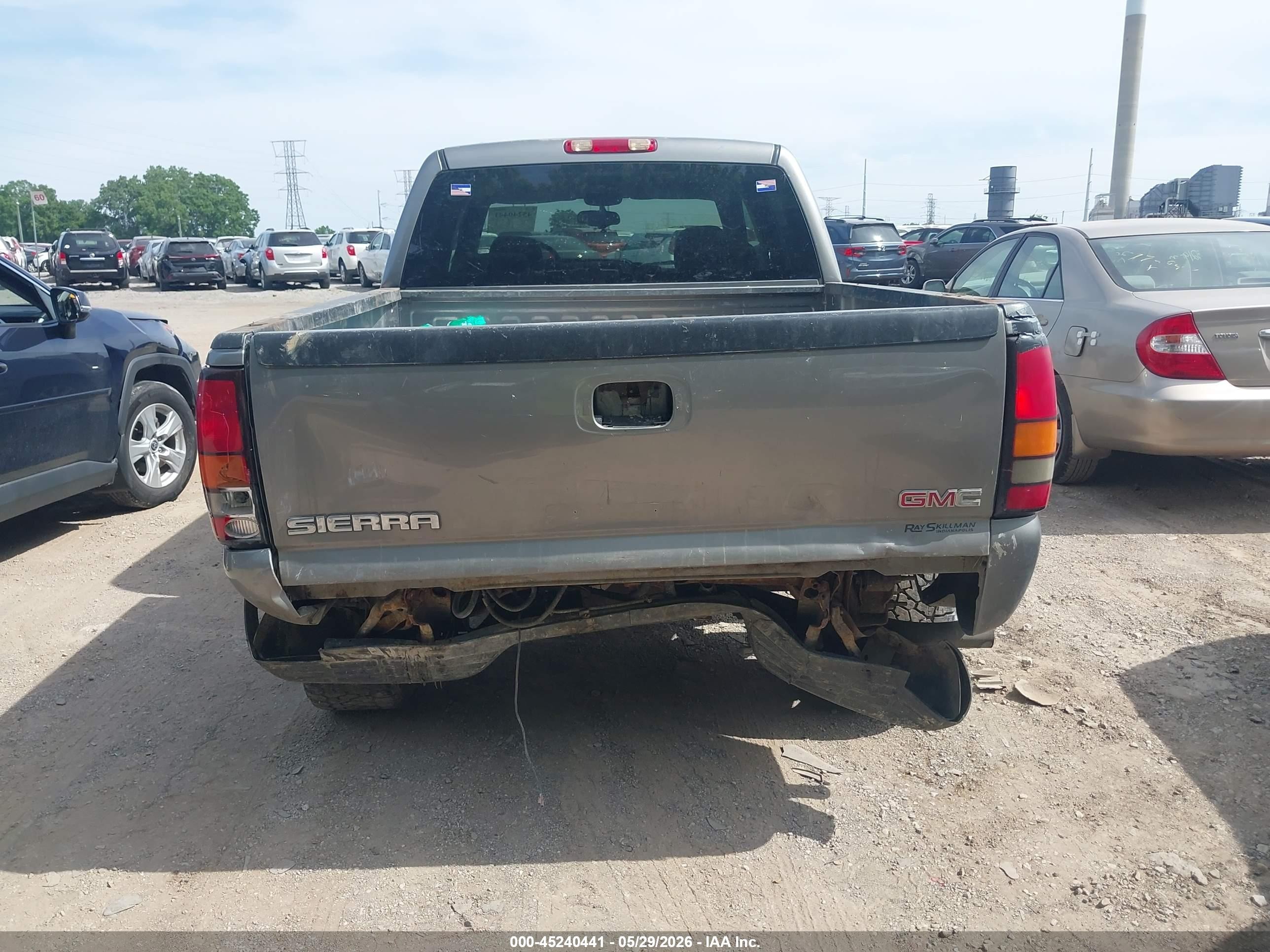 2006 Gmc Sierra 1500 Sl Gray vin: 2GTEC13V561324889