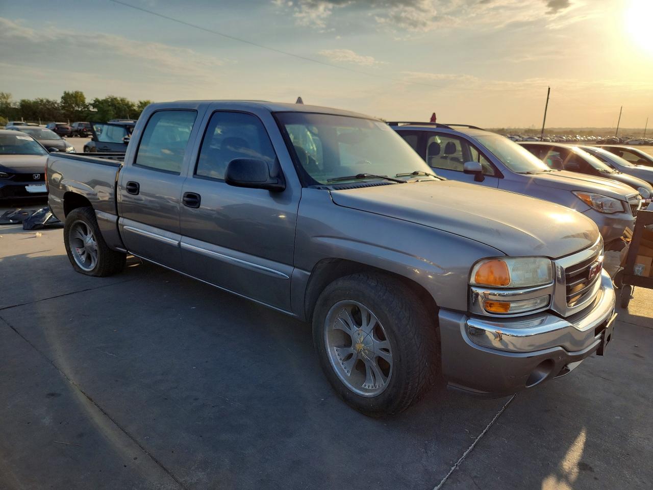 2007 Gmc New Sierra C1500 Classic Gray vin: 2GTEC13V871113901