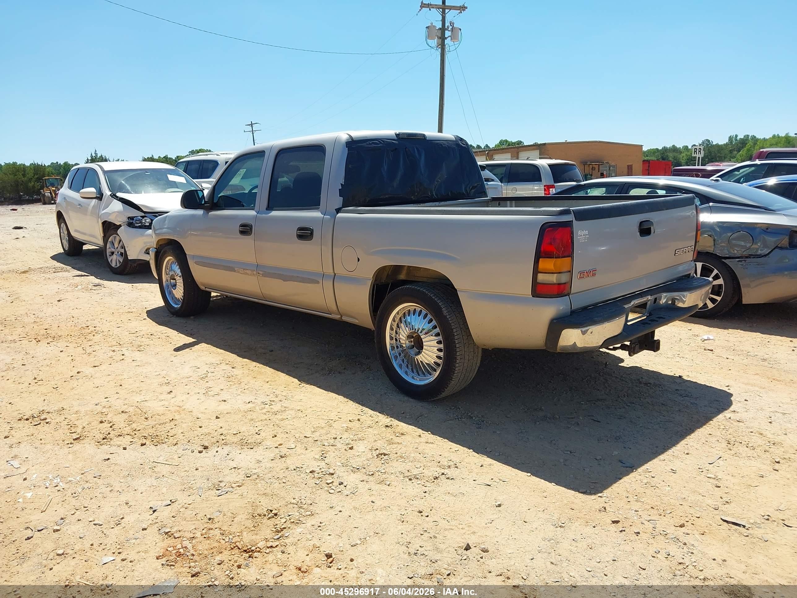 2007 Gmc Sierra 1500 Classic Sl Silver vin: 2GTEC13V871150074