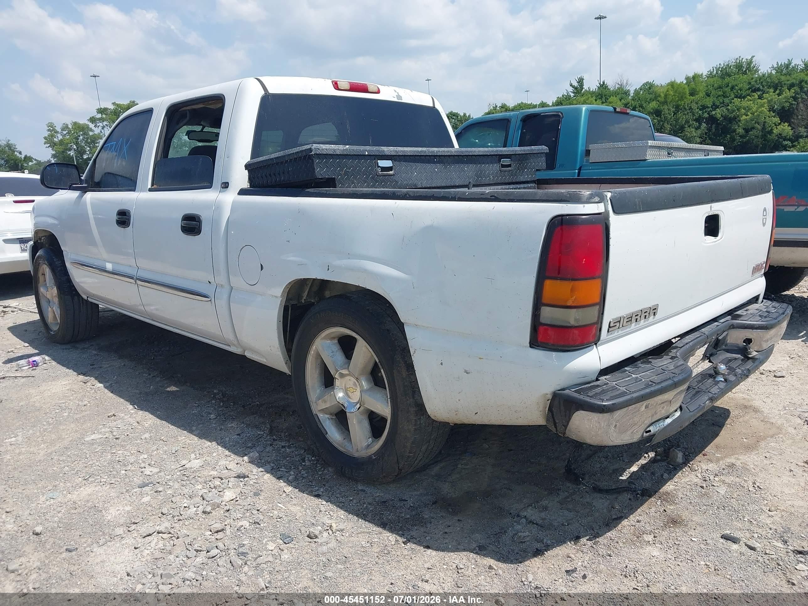 2007 Gmc Sierra 1500 Classic Sle1 Белый vin: 2GTEC13Z071108128