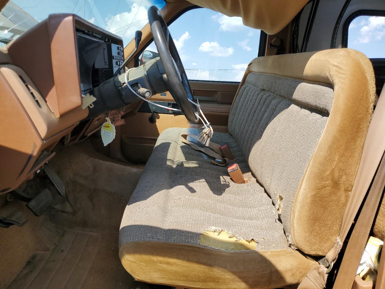 1989 Gmc Sierra C1500 Two Tone vin: 2GTEC14K6K1535324