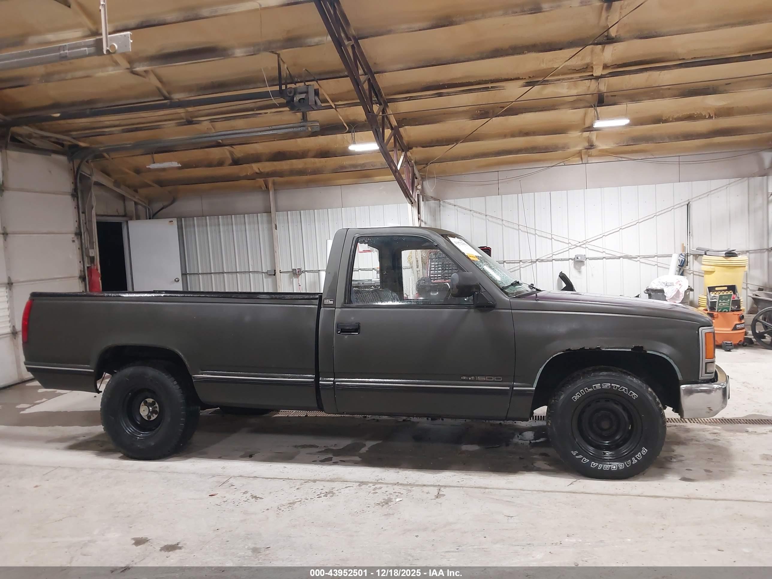 1989 Gmc Sierra C1500 Gray vin: 2GTEC14Z1K1555011