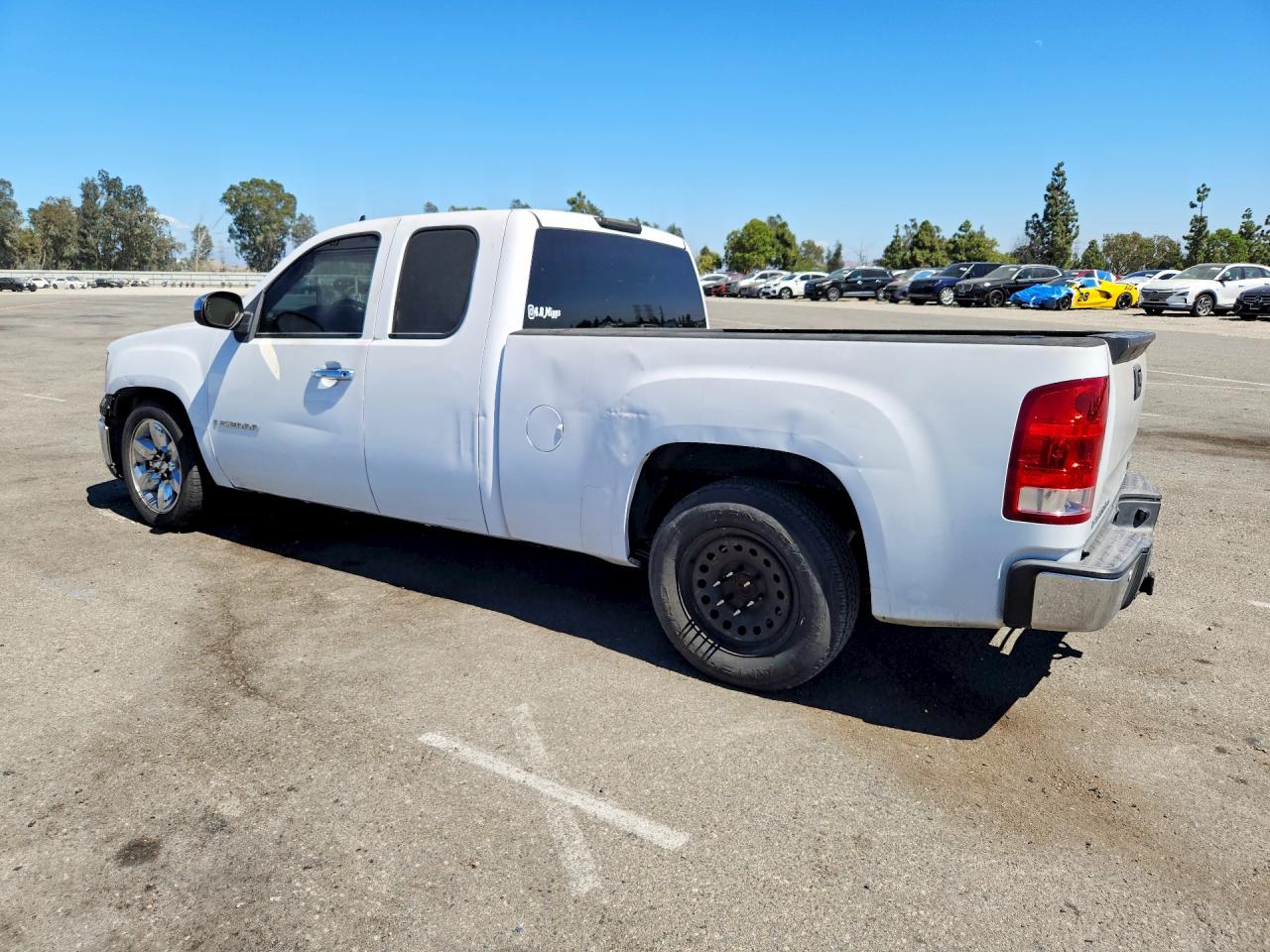 2008 Gmc Sierra C1500 White vin: 2GTEC19C881330422