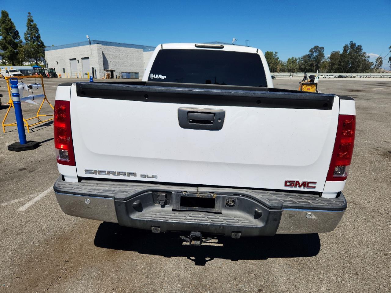 2008 Gmc Sierra C1500 White vin: 2GTEC19C881330422