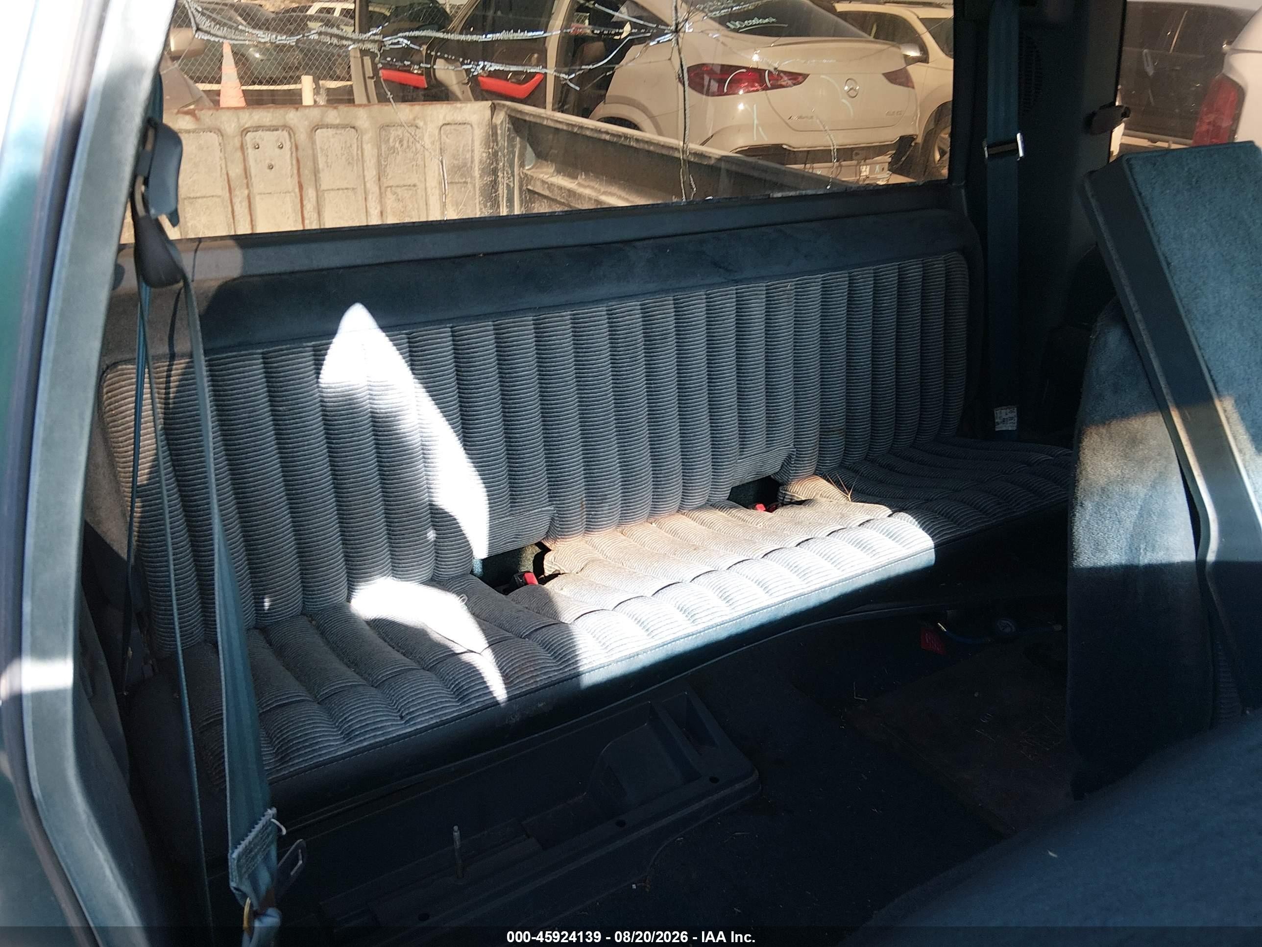 1990 Gmc Sierra C1500 Серый vin: 2GTEC19K1L1548816
