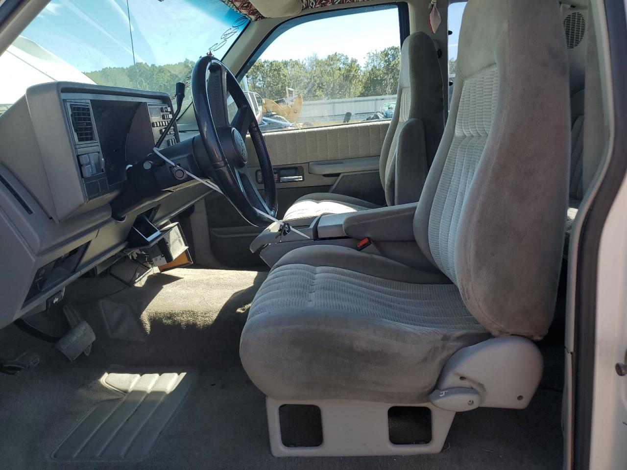 1992 Gmc Sierra C1500 Коричневый vin: 2GTEC19K1N1514362