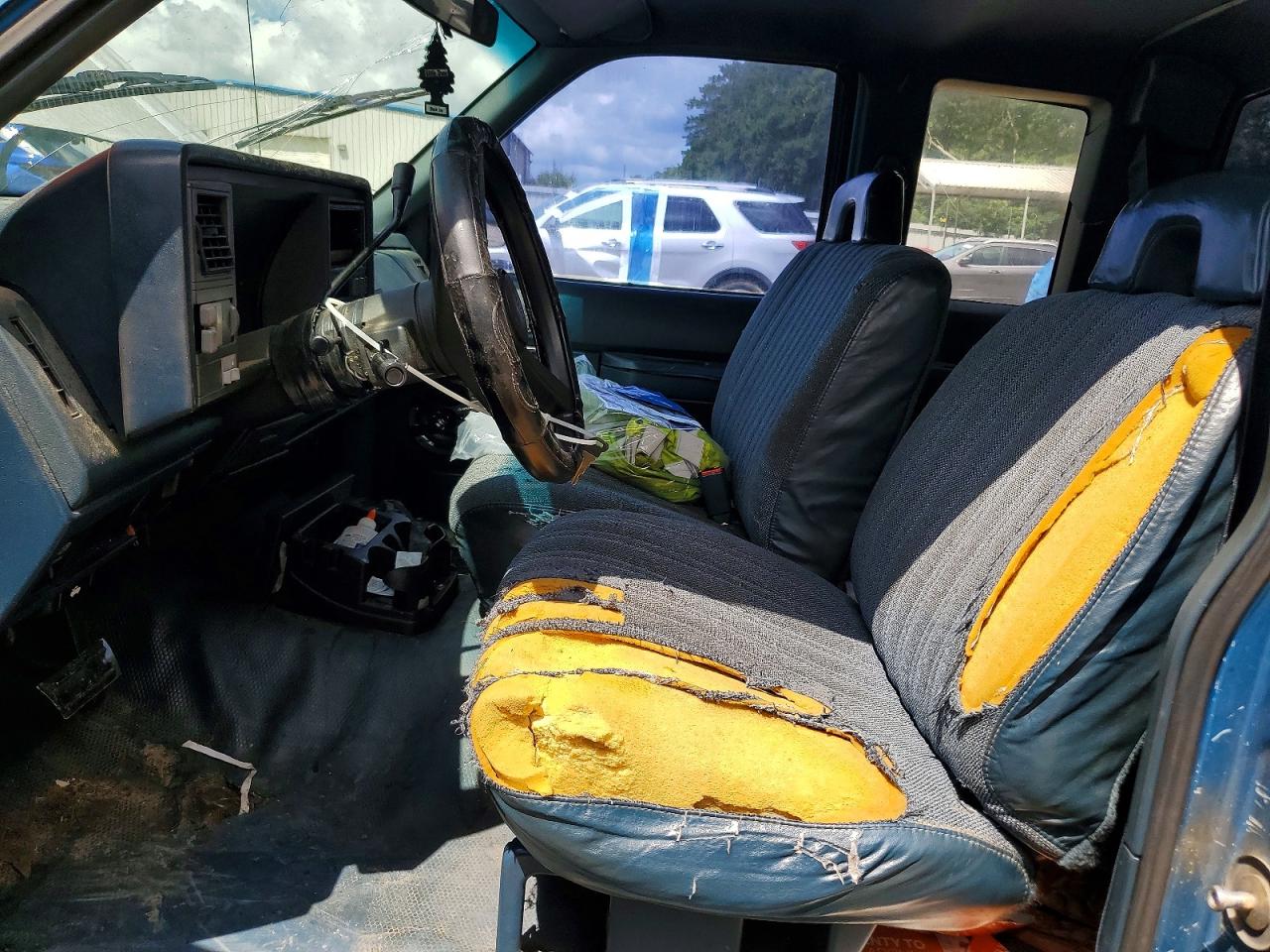 1992 Gmc Sierra C1500 Two Tone vin: 2GTEC19K1N1544705