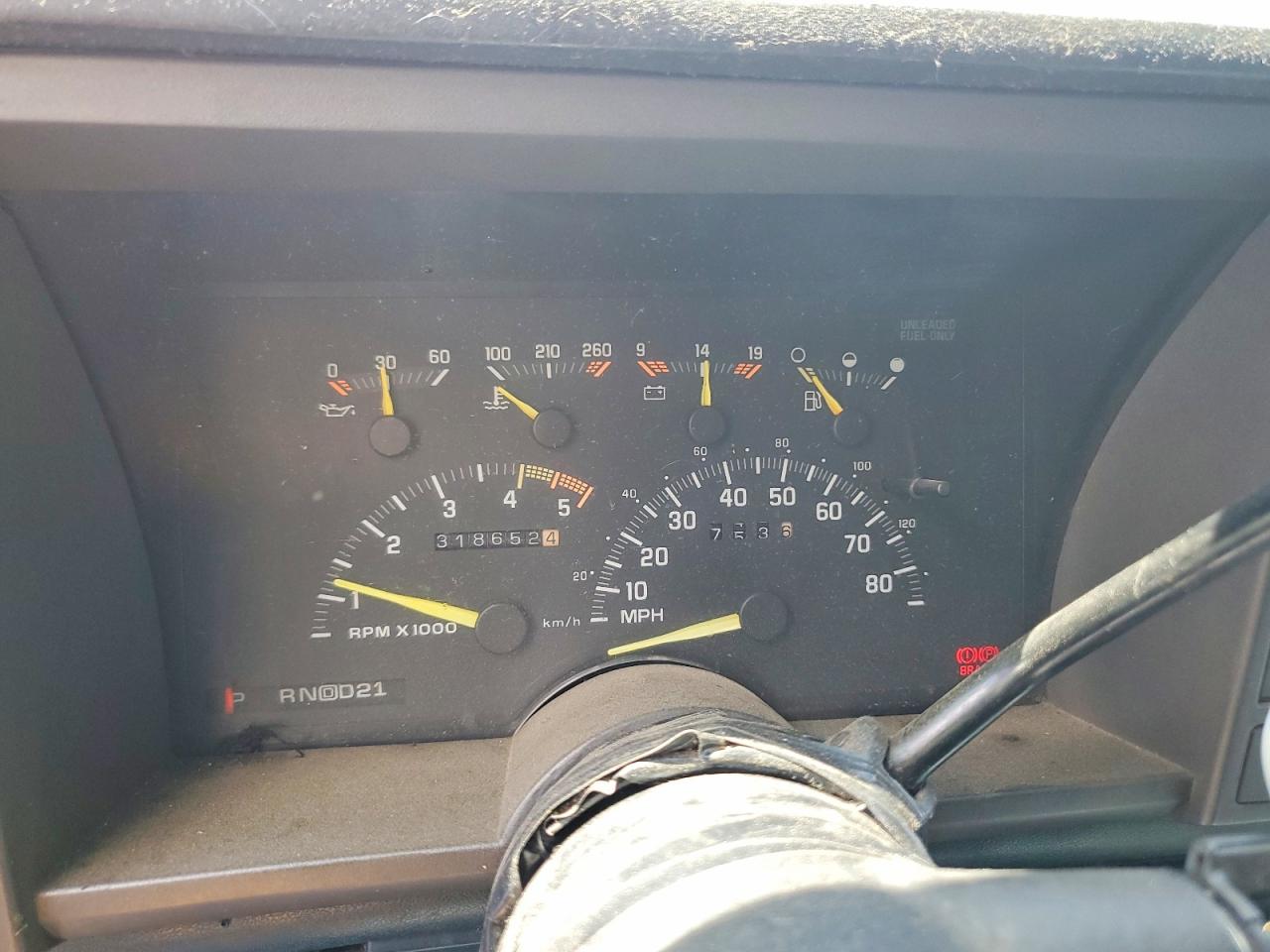 1992 Gmc Sierra C1500 Two Tone vin: 2GTEC19K1N1544705
