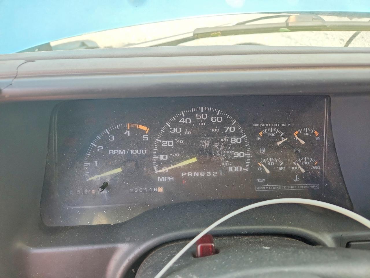 1995 Gmc Sierra C1500 Two Tone vin: 2GTEC19K1S1562150