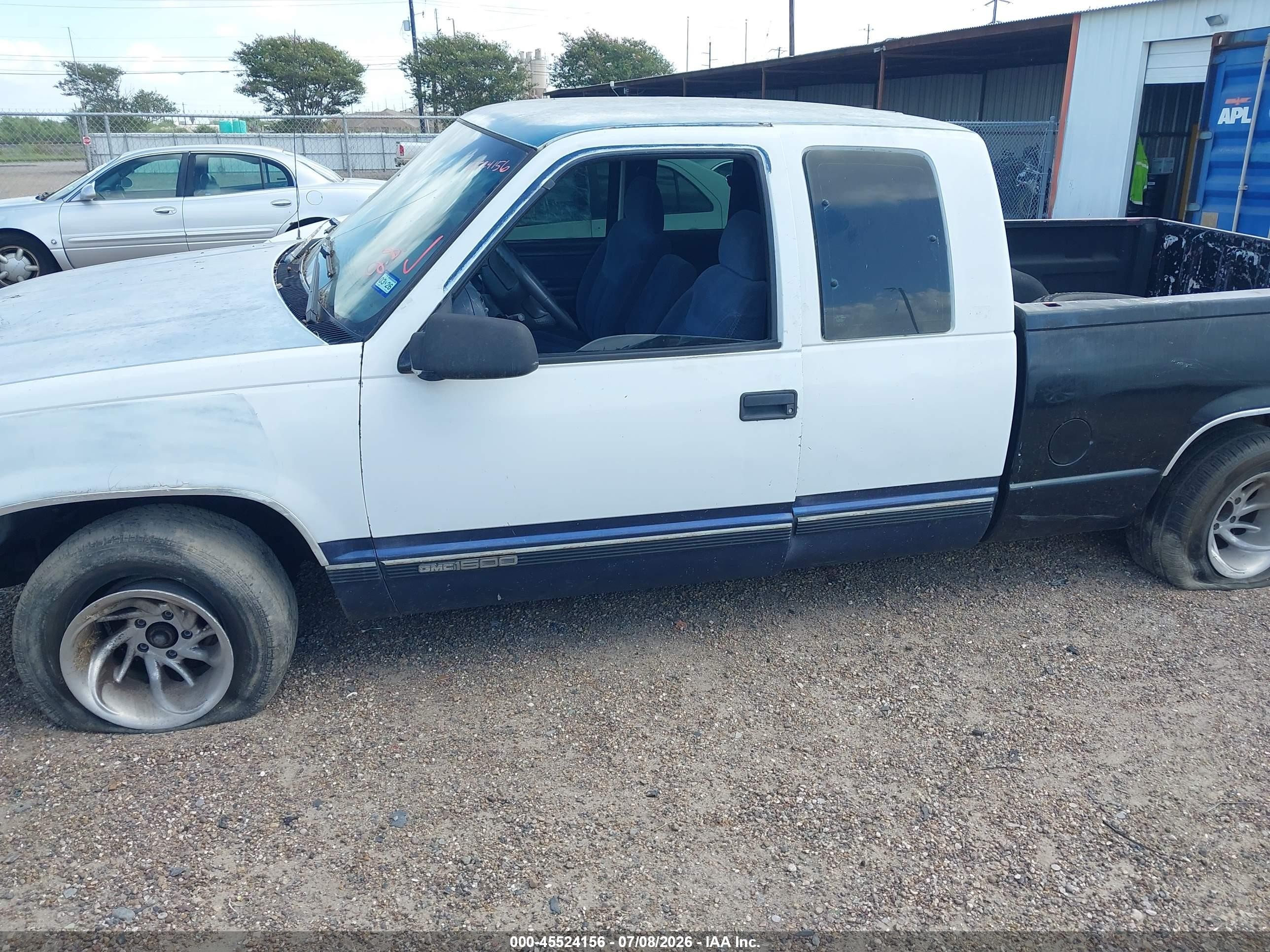 1995 Gmc Sierra C1500 White vin: 2GTEC19K1S1562617