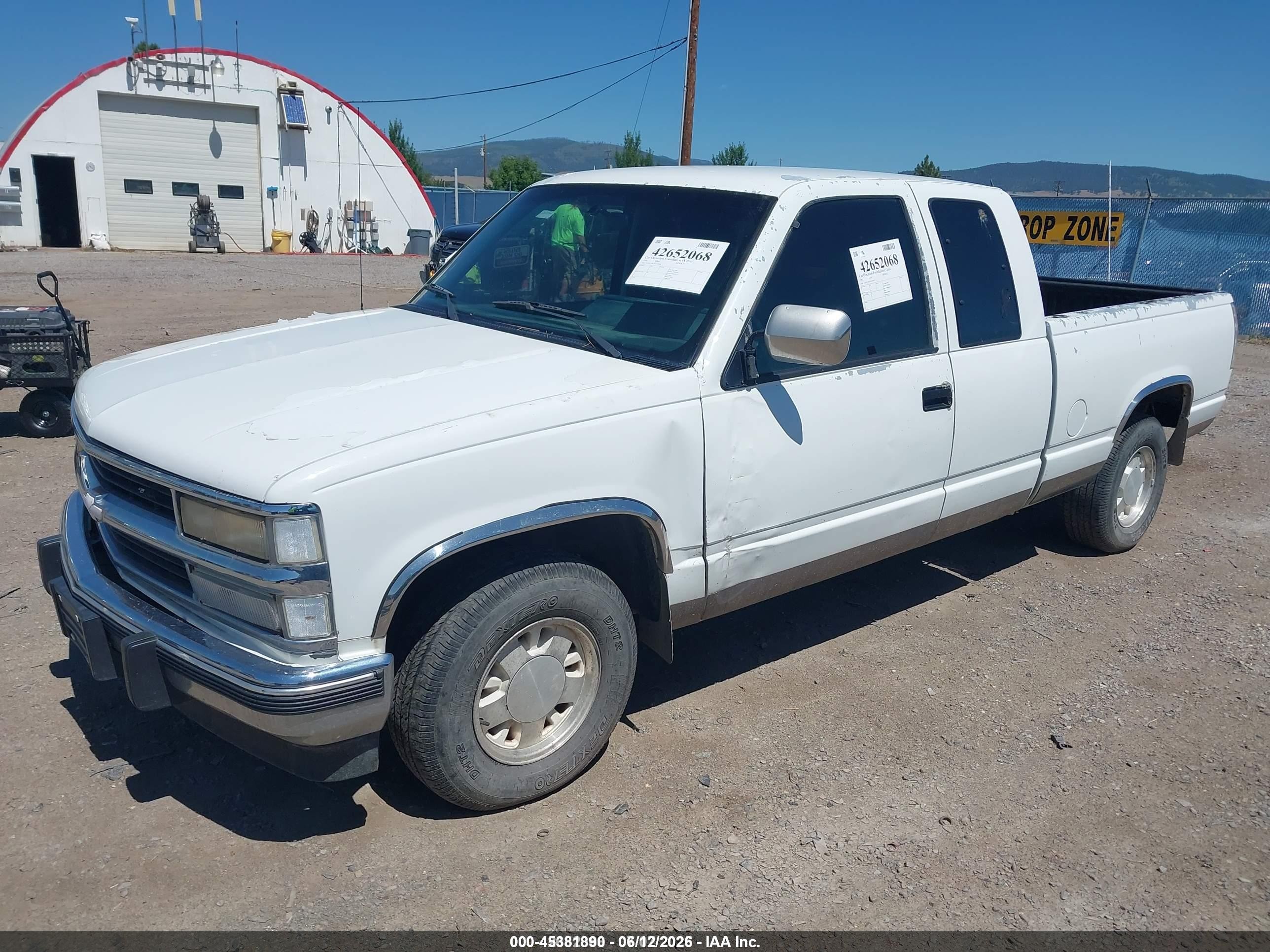 1992 Gmc Sierra C1500 White vin: 2GTEC19K2N1503838