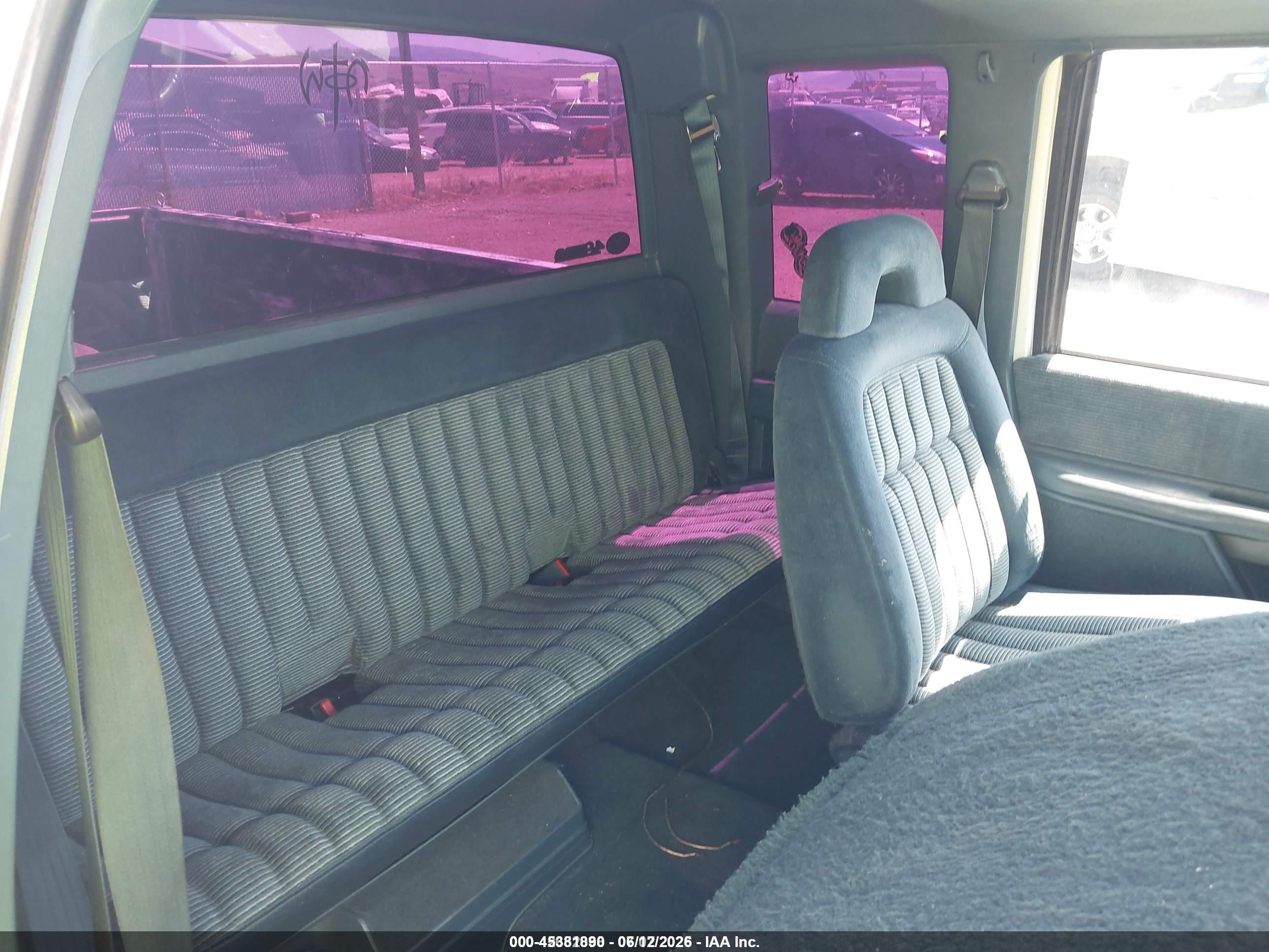 1992 Gmc Sierra C1500 White vin: 2GTEC19K2N1503838