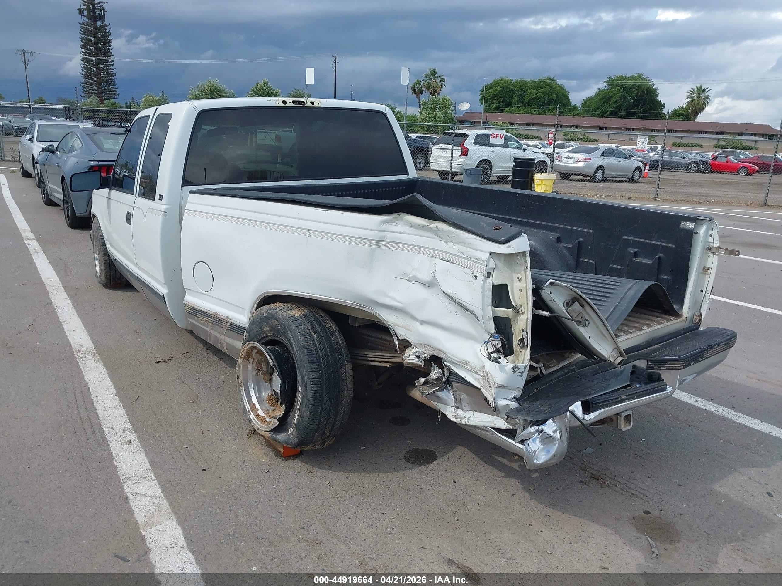 1995 Gmc Sierra C1500 White vin: 2GTEC19K7S1501210