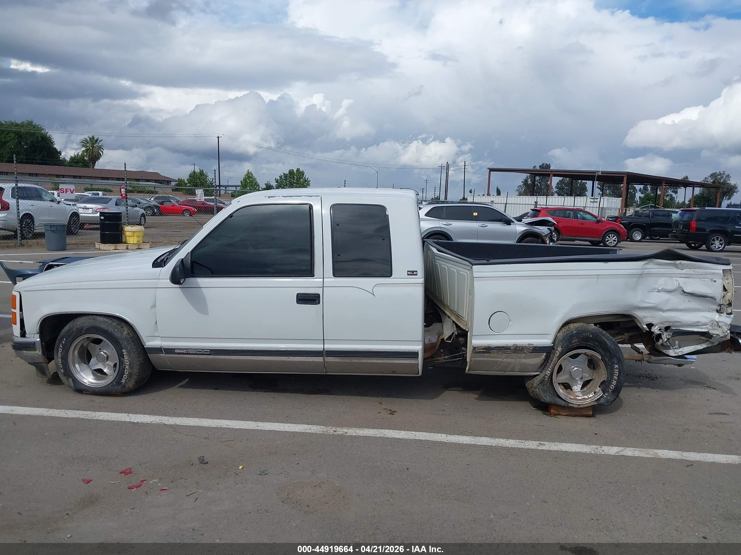 1995 Gmc Sierra C1500 White vin: 2GTEC19K7S1501210