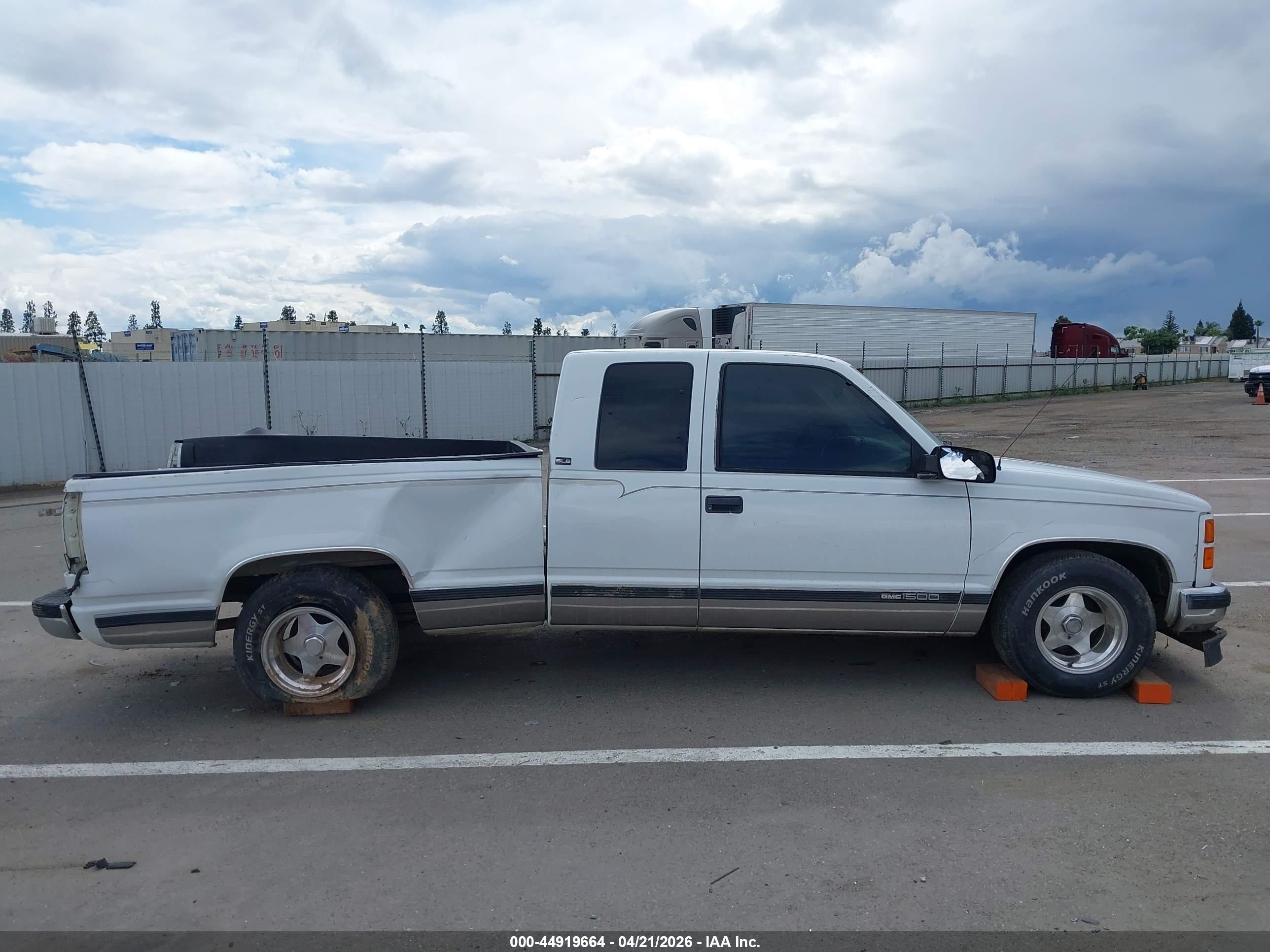 1995 Gmc Sierra C1500 White vin: 2GTEC19K7S1501210