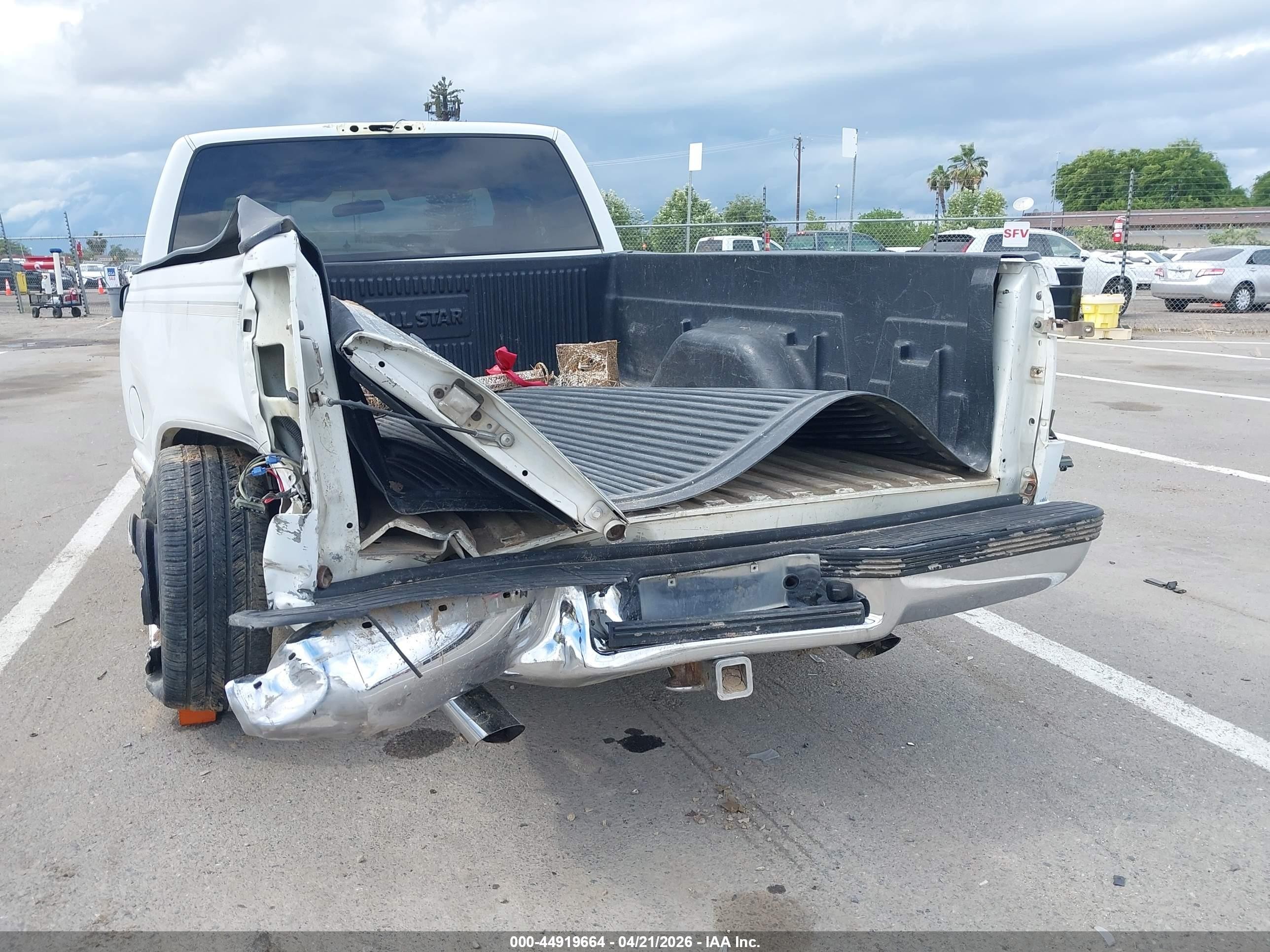 1995 Gmc Sierra C1500 White vin: 2GTEC19K7S1501210