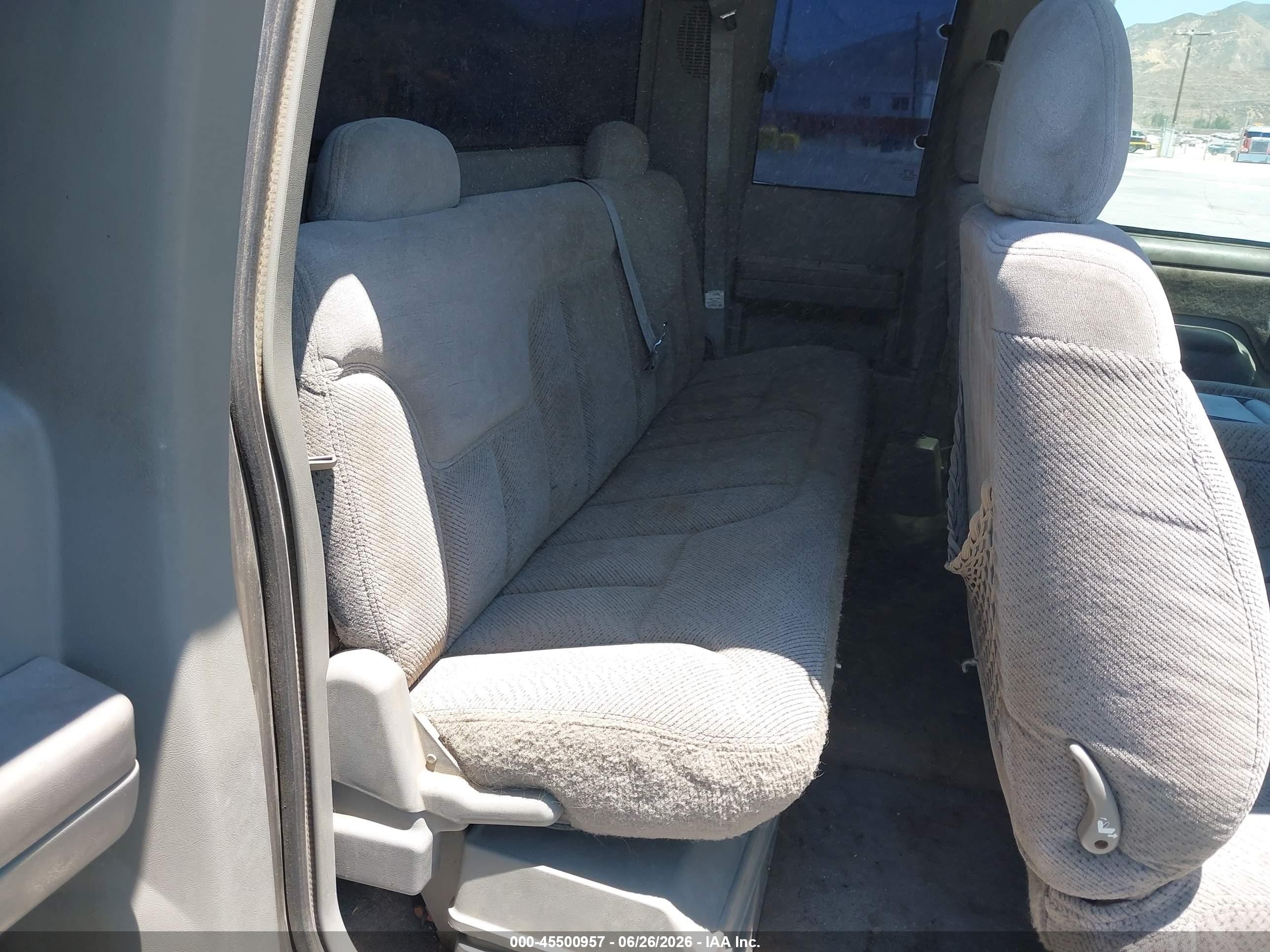 1998 Gmc Sierra 1500 Sl Wideside Beige vin: 2GTEC19M0W1533102