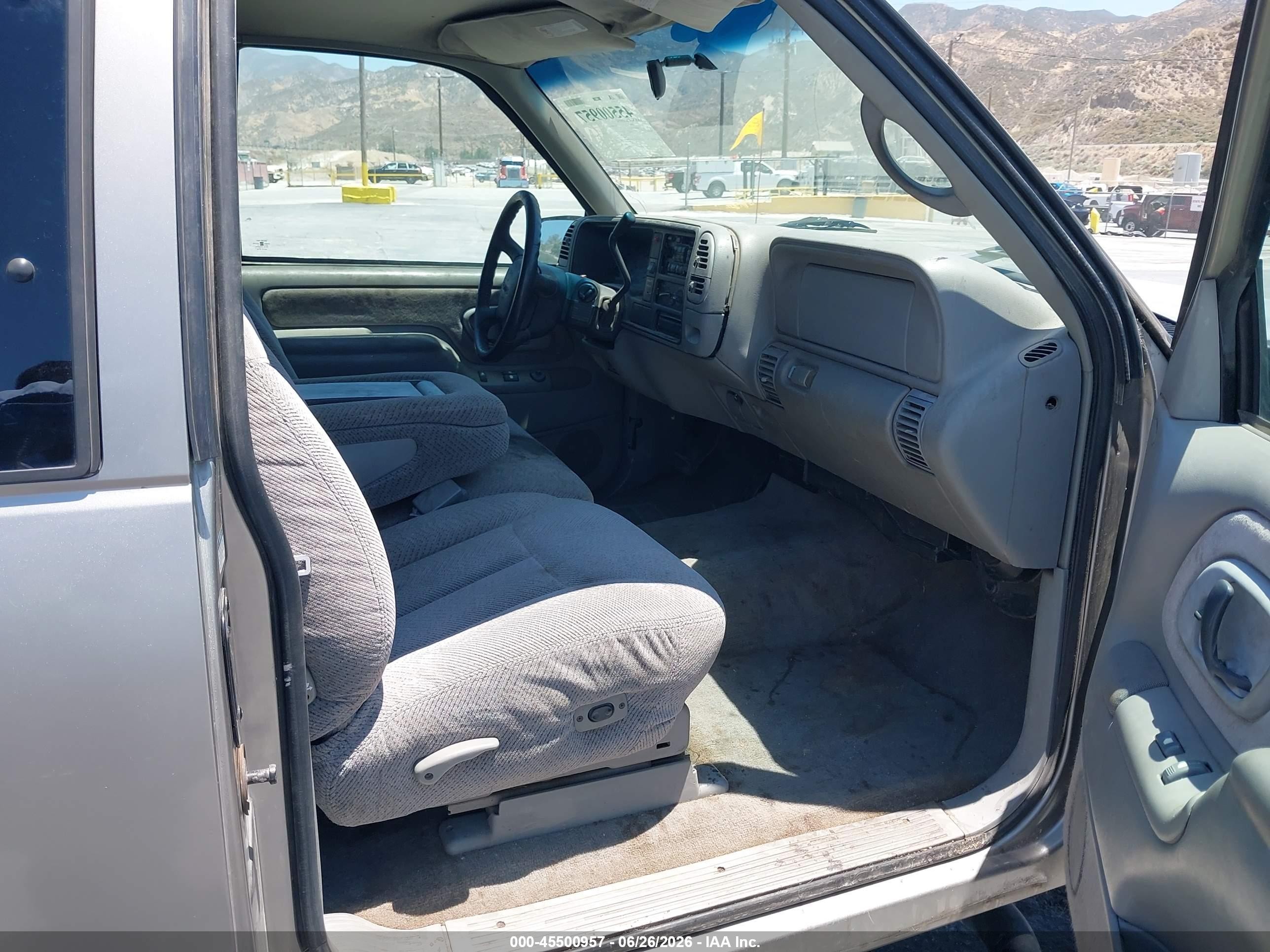 1998 Gmc Sierra 1500 Sl Wideside Beige vin: 2GTEC19M0W1533102