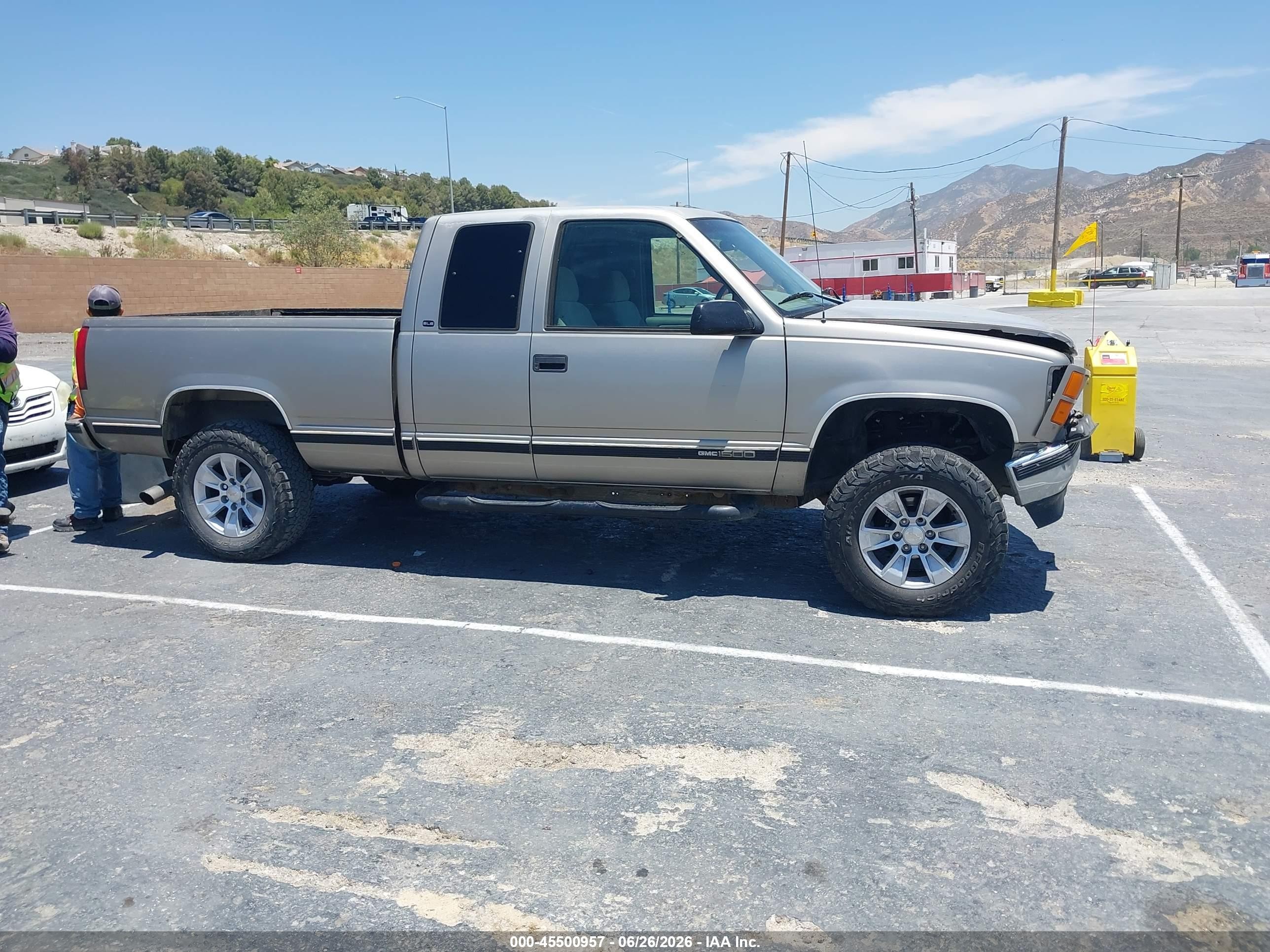 1998 Gmc Sierra 1500 Sl Wideside Beige vin: 2GTEC19M0W1533102
