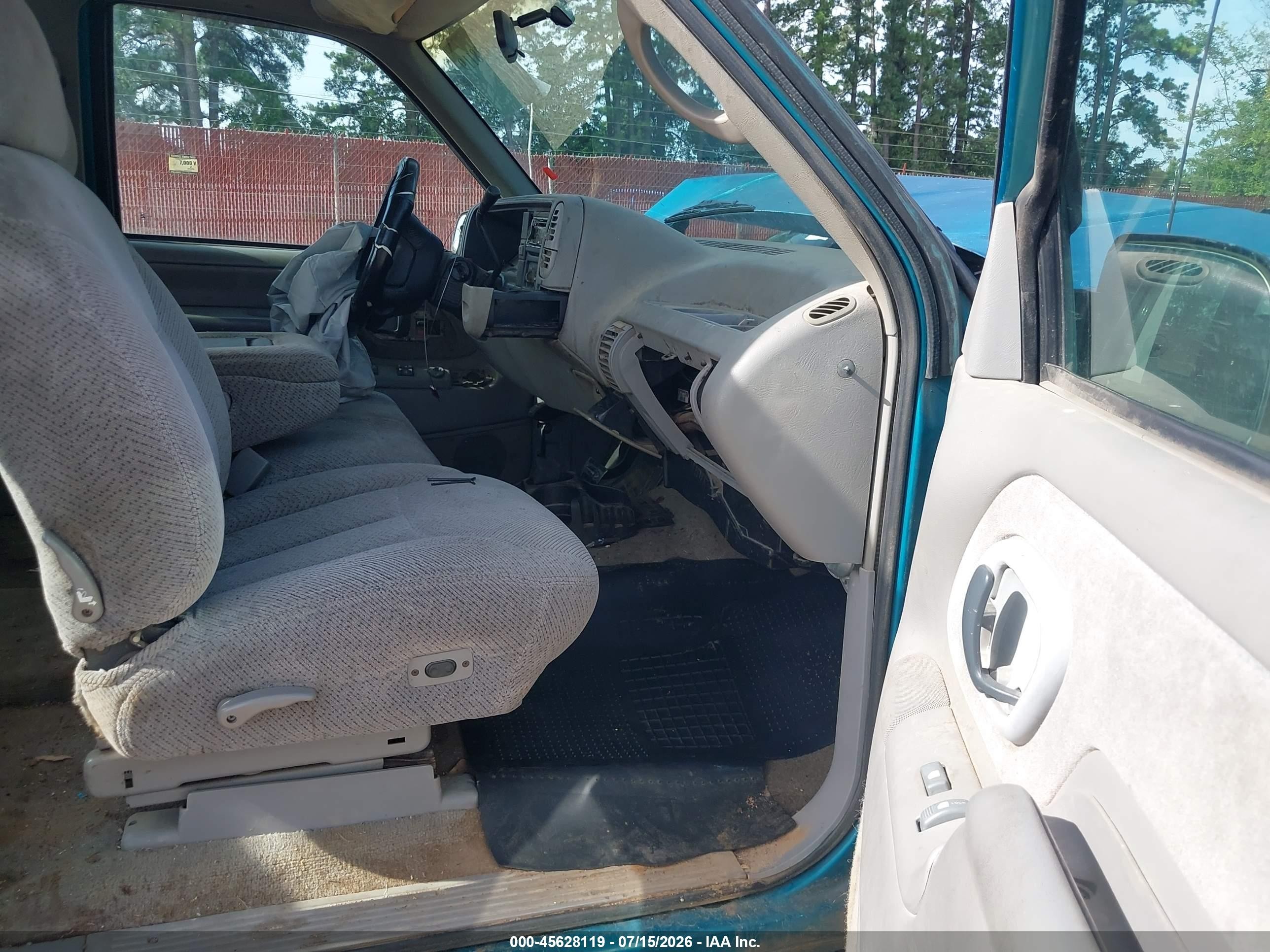 1996 Gmc Sierra C1500 Light Blue vin: 2GTEC19M6T1509611