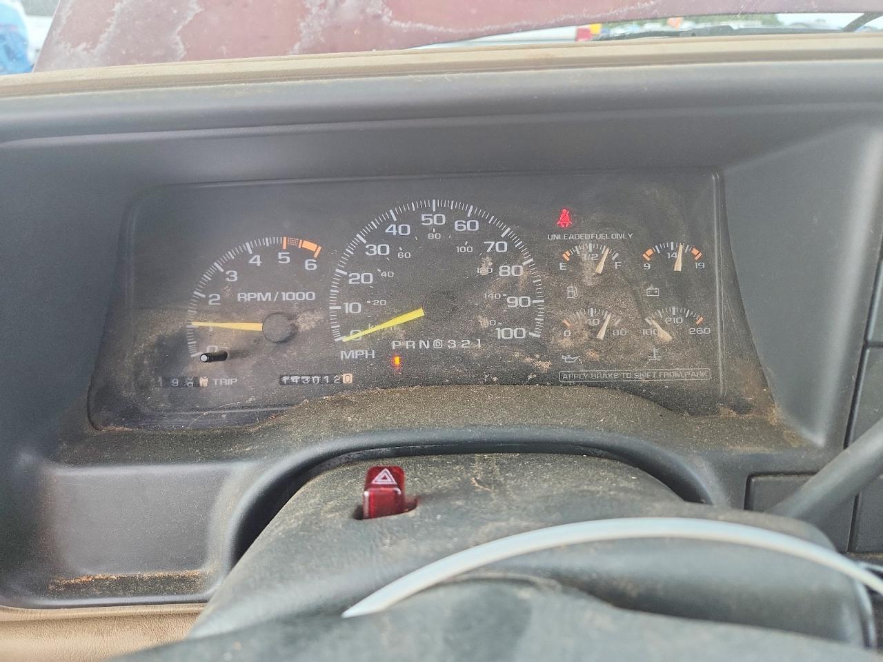 1996 Gmc Sierra C1500 Burgundy vin: 2GTEC19MXT1557855