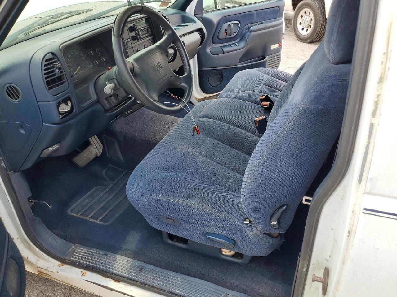 1996 Gmc Sierra C1500 White vin: 2GTEC19R4T1559015