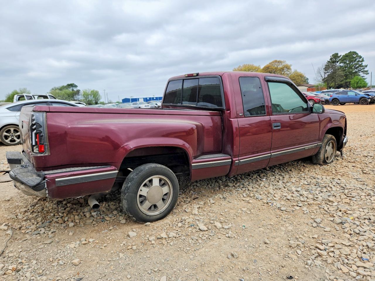 1997 Gmc Sierra C1500 Red vin: 2GTEC19R8V1545444
