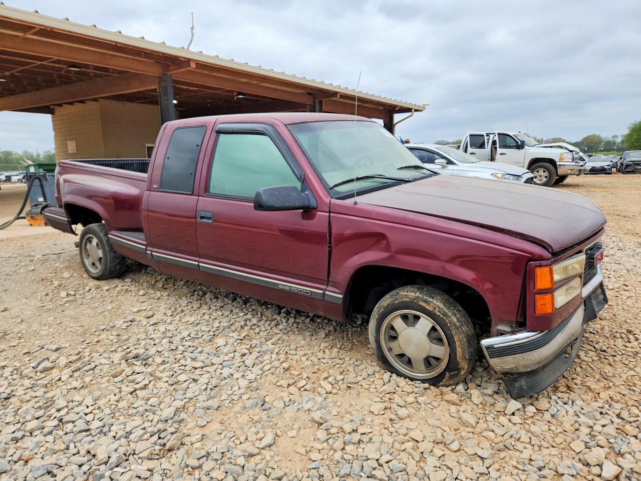 1997 Gmc Sierra C1500 Red vin: 2GTEC19R8V1545444