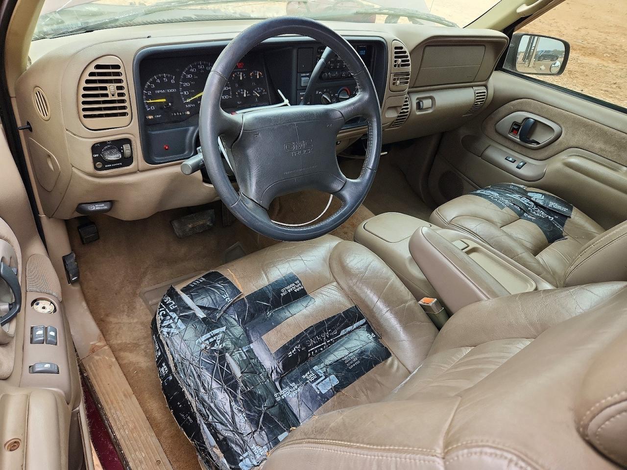 1997 Gmc Sierra C1500 Red vin: 2GTEC19R8V1545444
