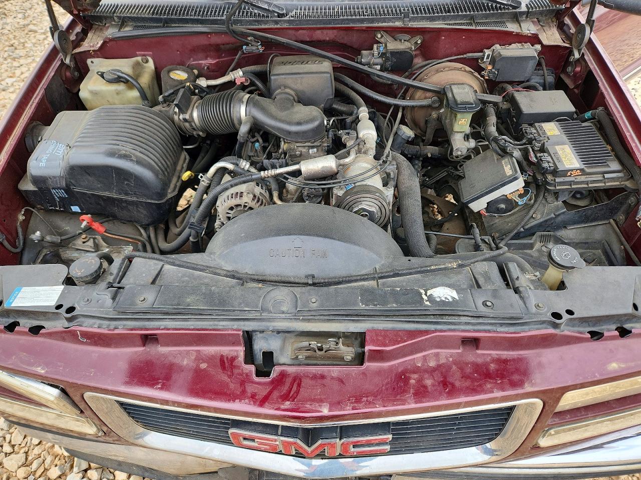 1997 Gmc Sierra C1500 Red vin: 2GTEC19R8V1545444