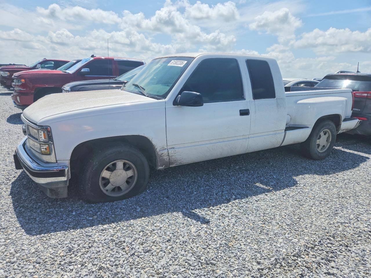 1998 Gmc Sierra C1500 White vin: 2GTEC19R9W1501907
