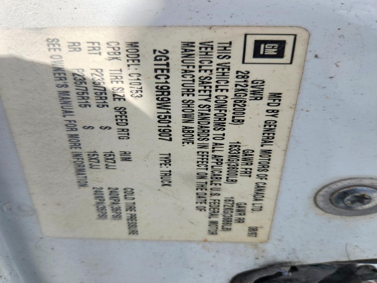 1998 Gmc Sierra C1500 White vin: 2GTEC19R9W1501907
