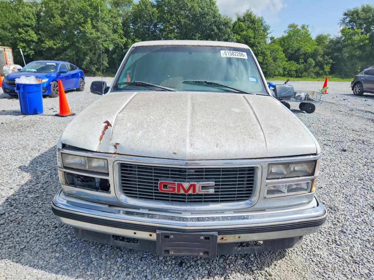 1998 Gmc Sierra C1500 White vin: 2GTEC19R9W1501907