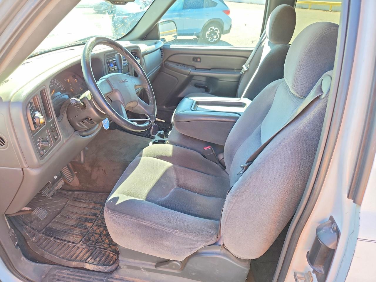 2005 Gmc New Sierra C1500 Белый vin: 2GTEC19T051291692
