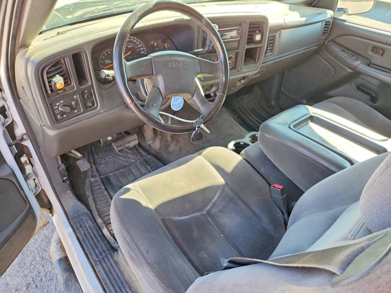 2005 Gmc New Sierra C1500 Белый vin: 2GTEC19T051291692