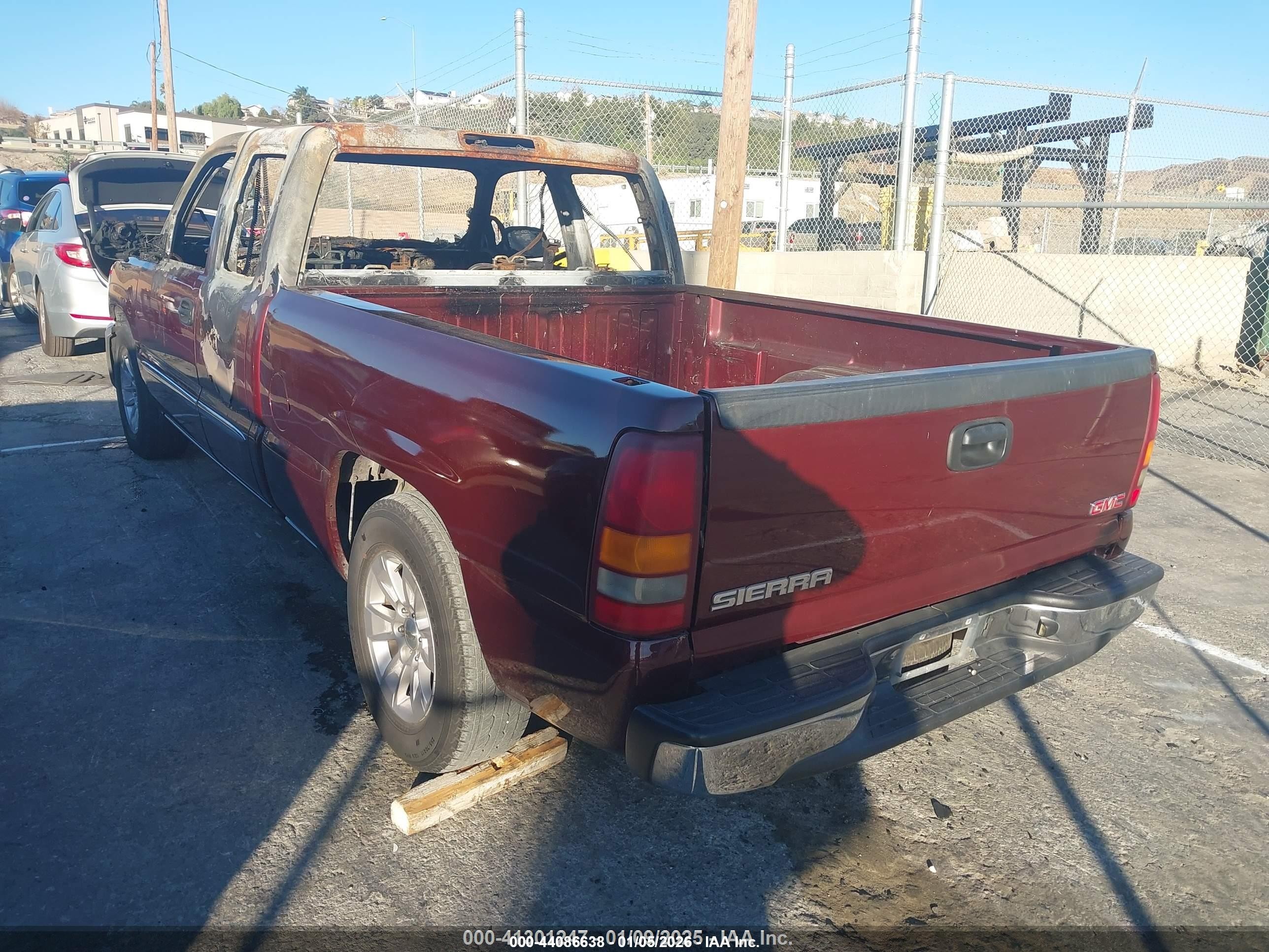 2003 Gmc Sierra 1500 Sle Burgundy vin: 2GTEC19T131386405