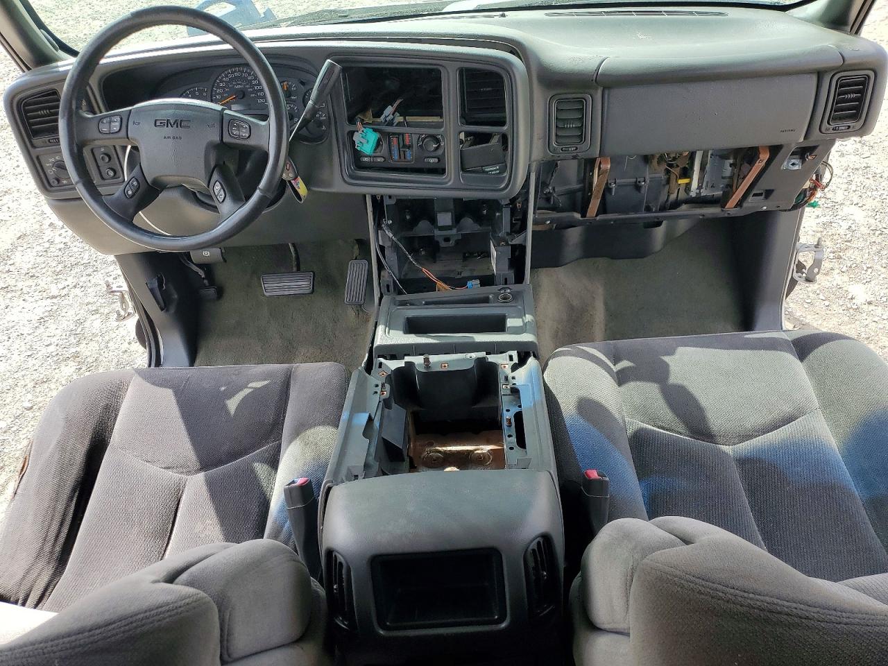 2004 Gmc New Sierra C1500 Silver vin: 2GTEC19T141203652