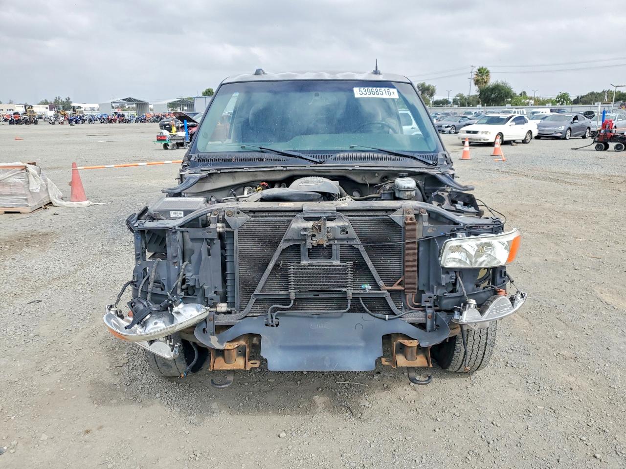 2004 Gmc New Sierra C1500 Silver vin: 2GTEC19T141203652