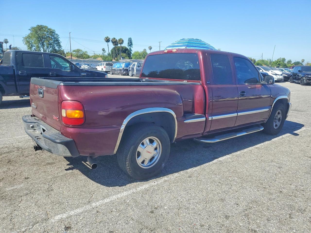 2001 Gmc Sierra Maroon vin: 2GTEC19T311222375