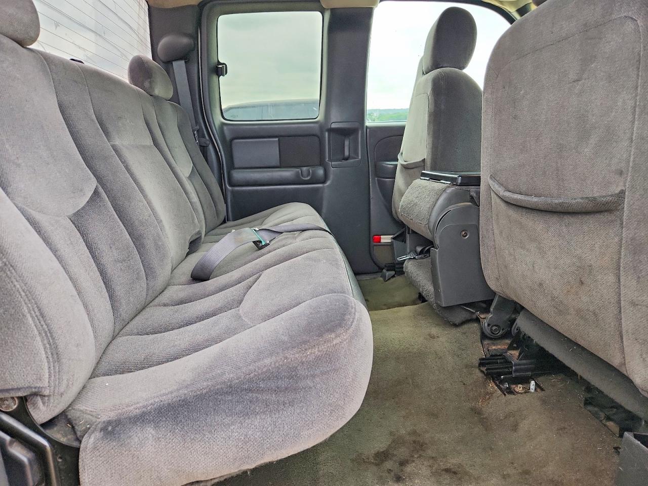 2003 Gmc New Sierra C1500 White vin: 2GTEC19T331104653