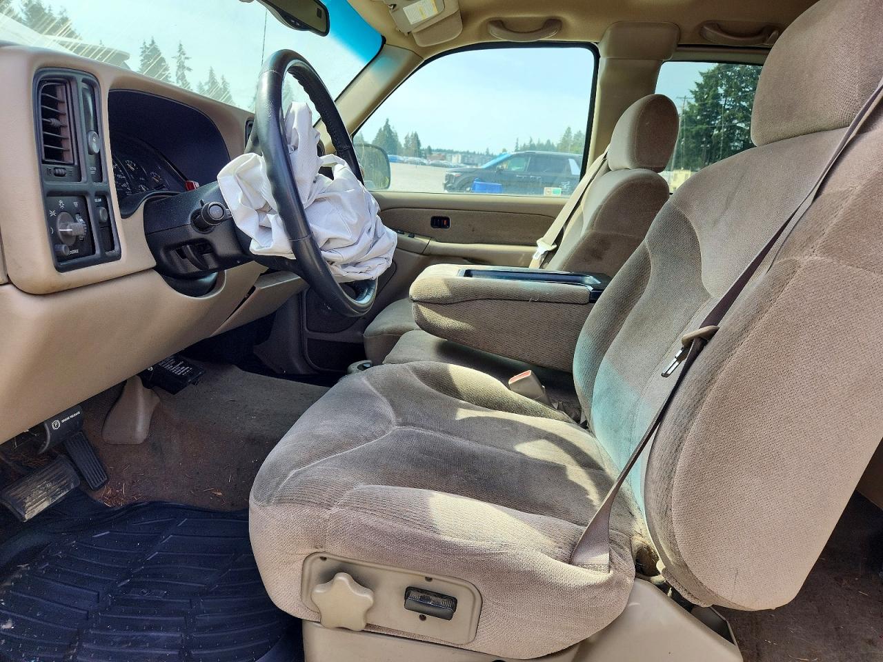 2001 Gmc New Sierra C1500 White vin: 2GTEC19T411164003