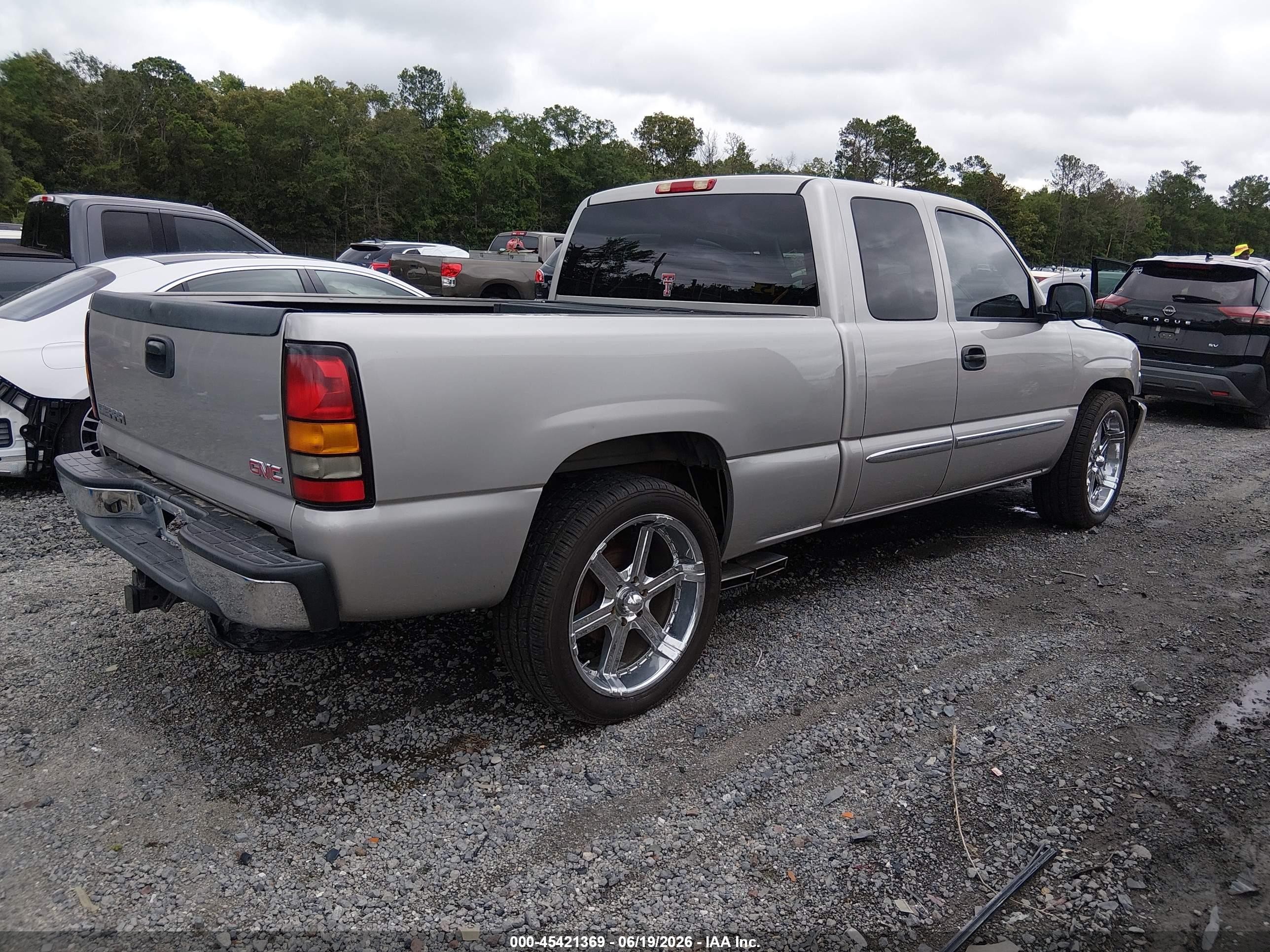 2005 Gmc Sierra 1500 Sle Beige vin: 2GTEC19T451309157