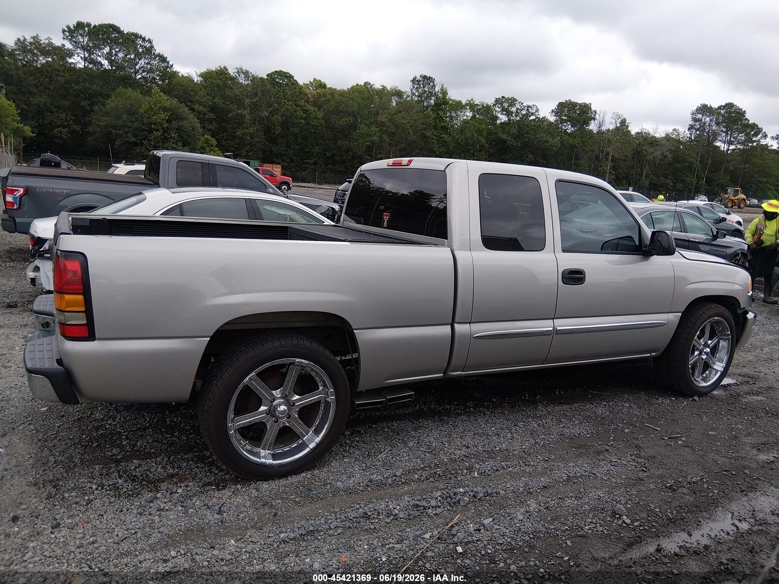 2005 Gmc Sierra 1500 Sle Beige vin: 2GTEC19T451309157