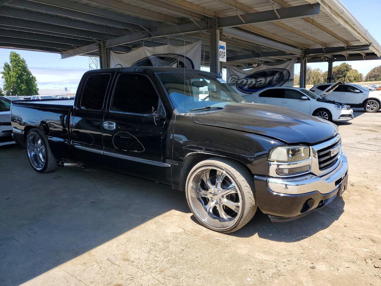 2005 Gmc New Sierra C1500 Черный vin: 2GTEC19T451316156