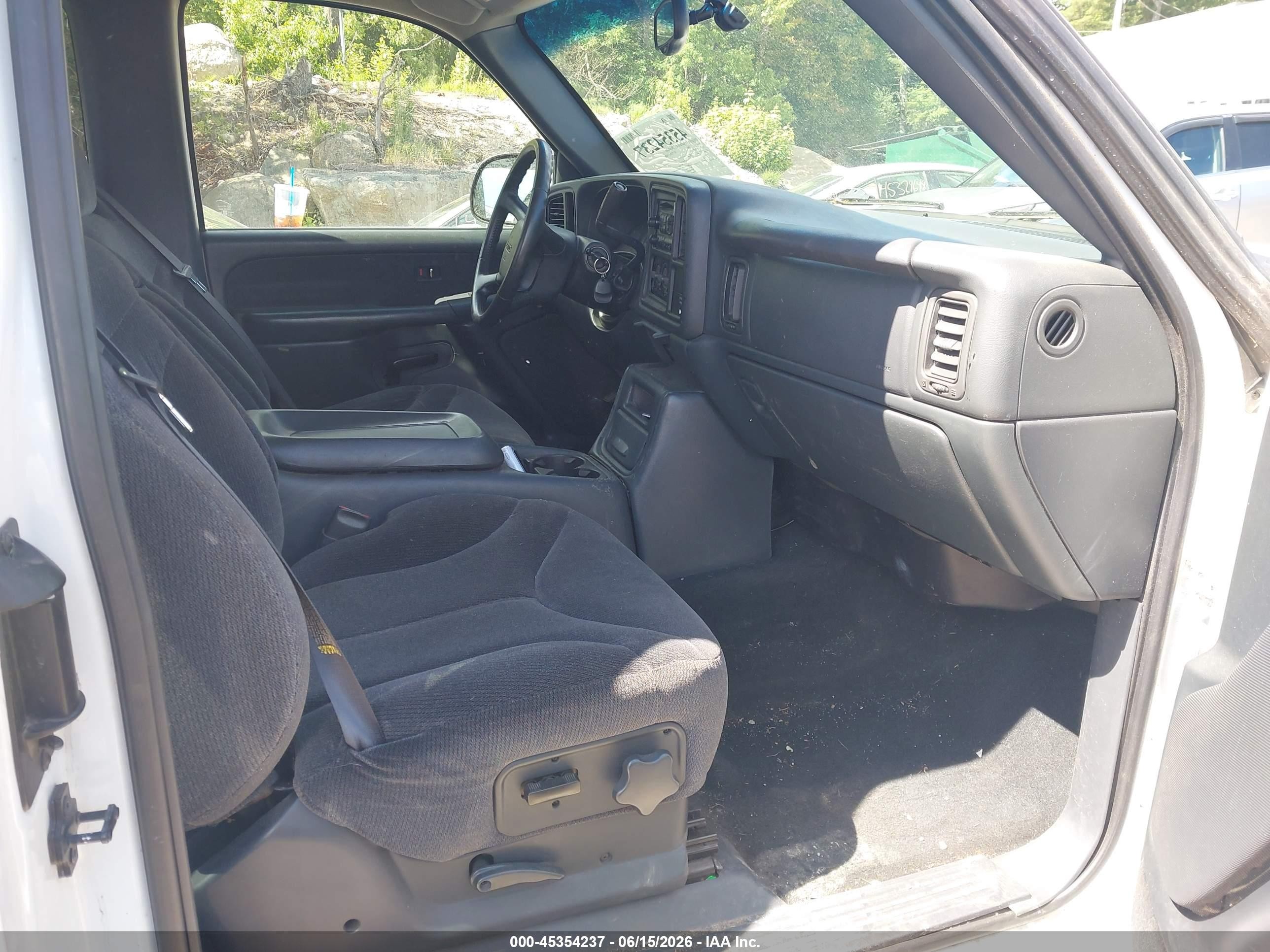 2000 Gmc Sierra 1500 Sle White vin: 2GTEC19T4Y1189221