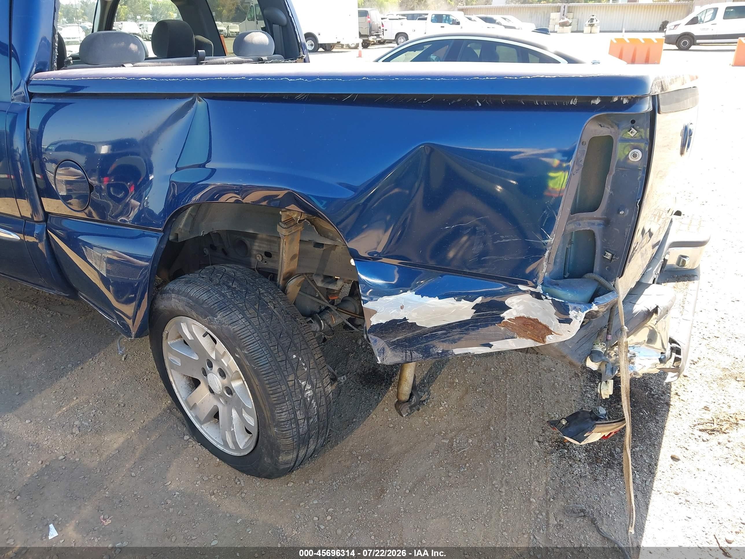 2004 Gmc Sierra 1500 Sle Синий vin: 2GTEC19T541360214