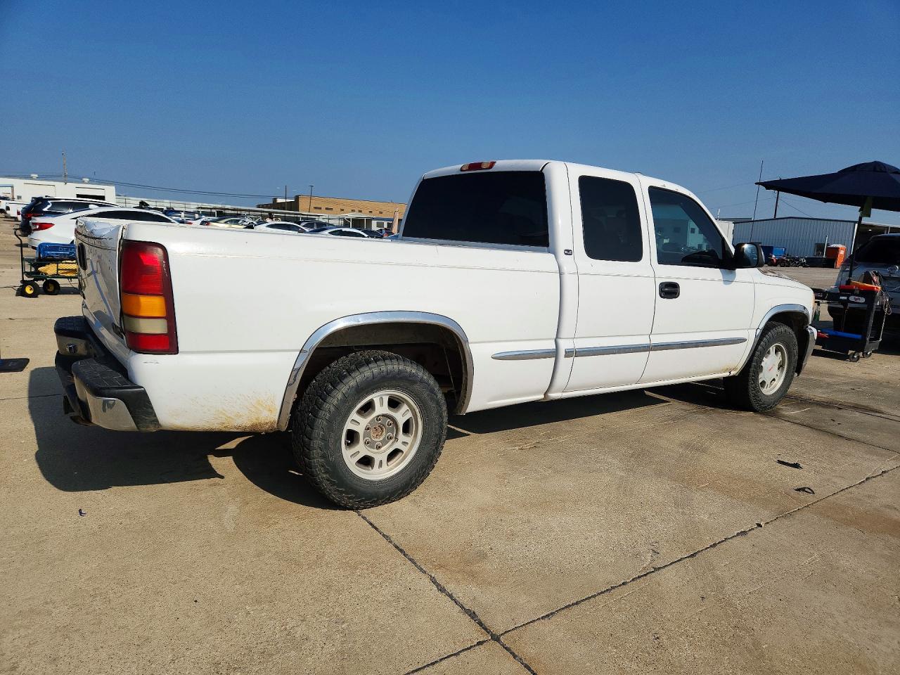 2001 Gmc New Sierra C1500 White vin: 2GTEC19T611100545