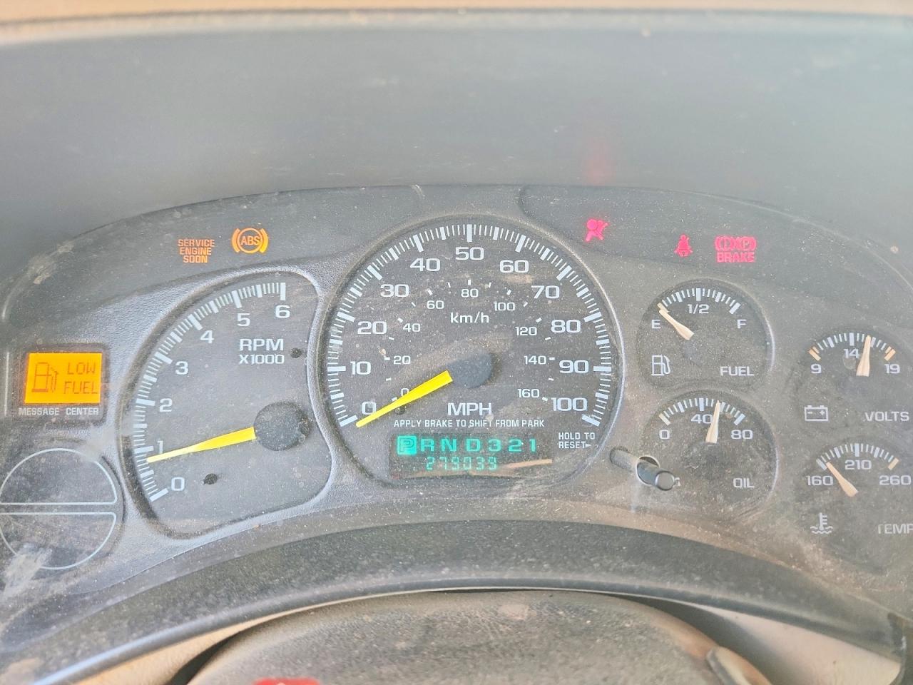 2001 Gmc New Sierra C1500 White vin: 2GTEC19T611100545