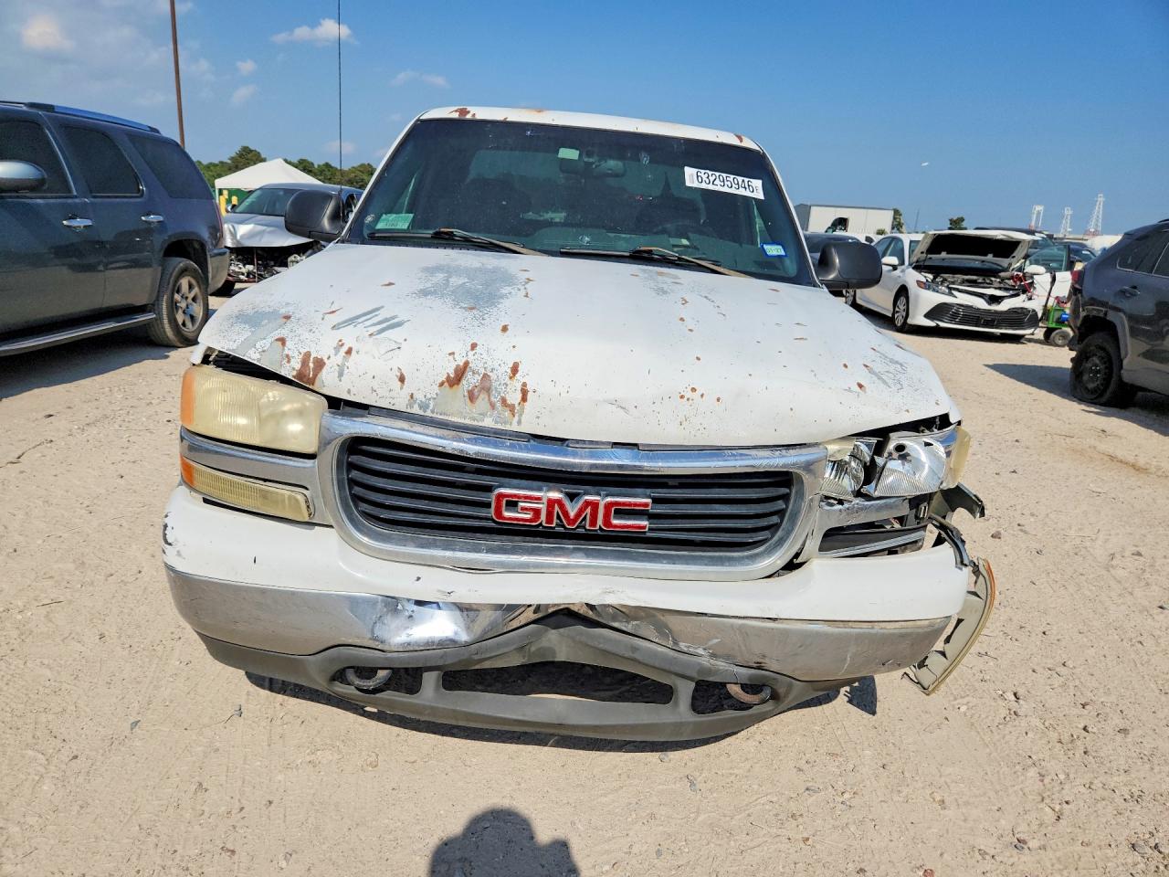 2002 Gmc New Sierra C1500 White vin: 2GTEC19T621291207