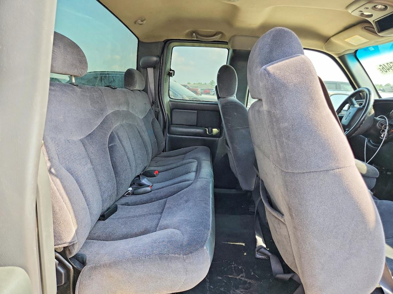 2002 Gmc New Sierra C1500 White vin: 2GTEC19T621291207